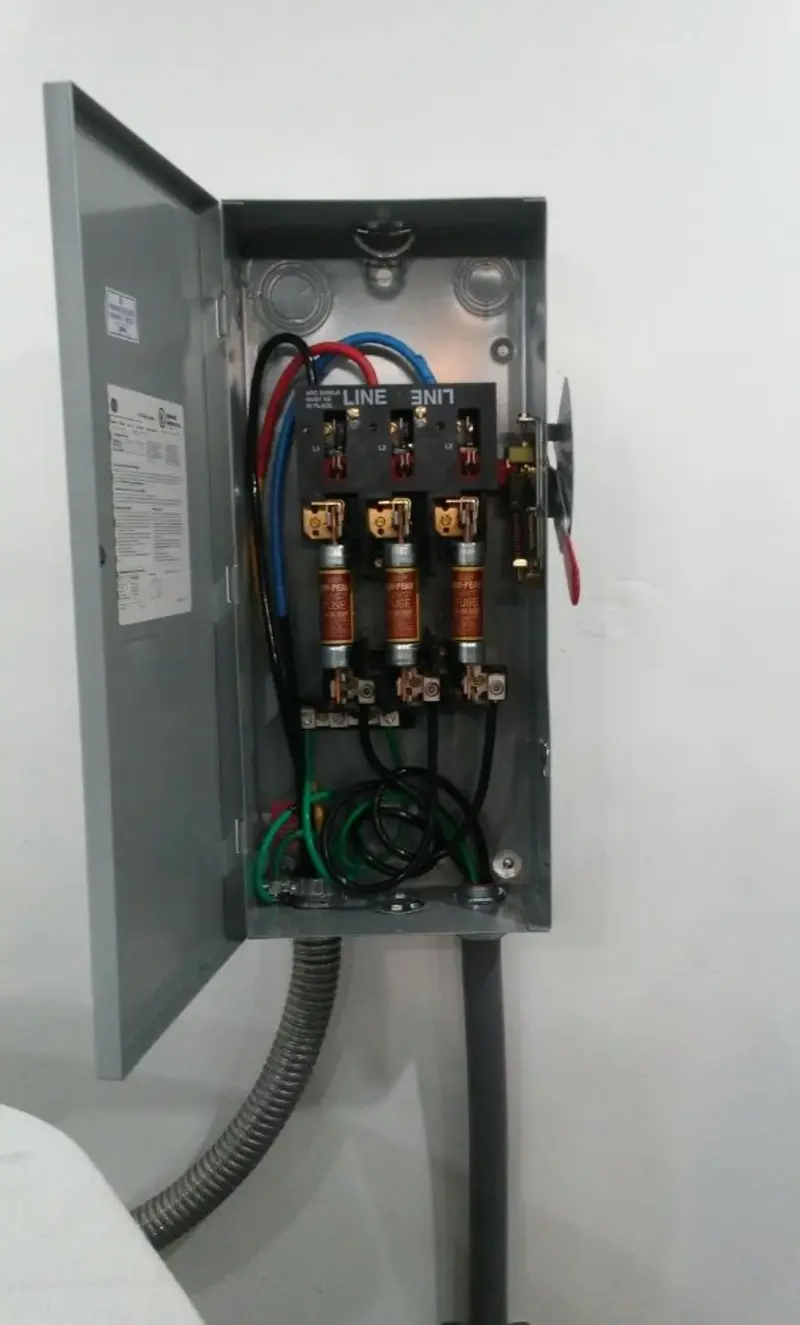 Three-phase disconnect switch installed for Electrical Wiring & Rewiring in Bellefontaine